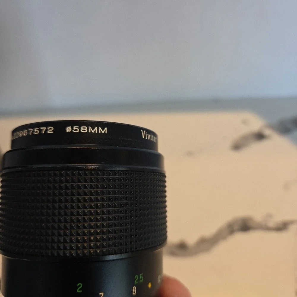 Vintage Vivitar 75-205 mm 1:3.8 Close Focusing Auto‎ Zoom Lens Asanuma Case